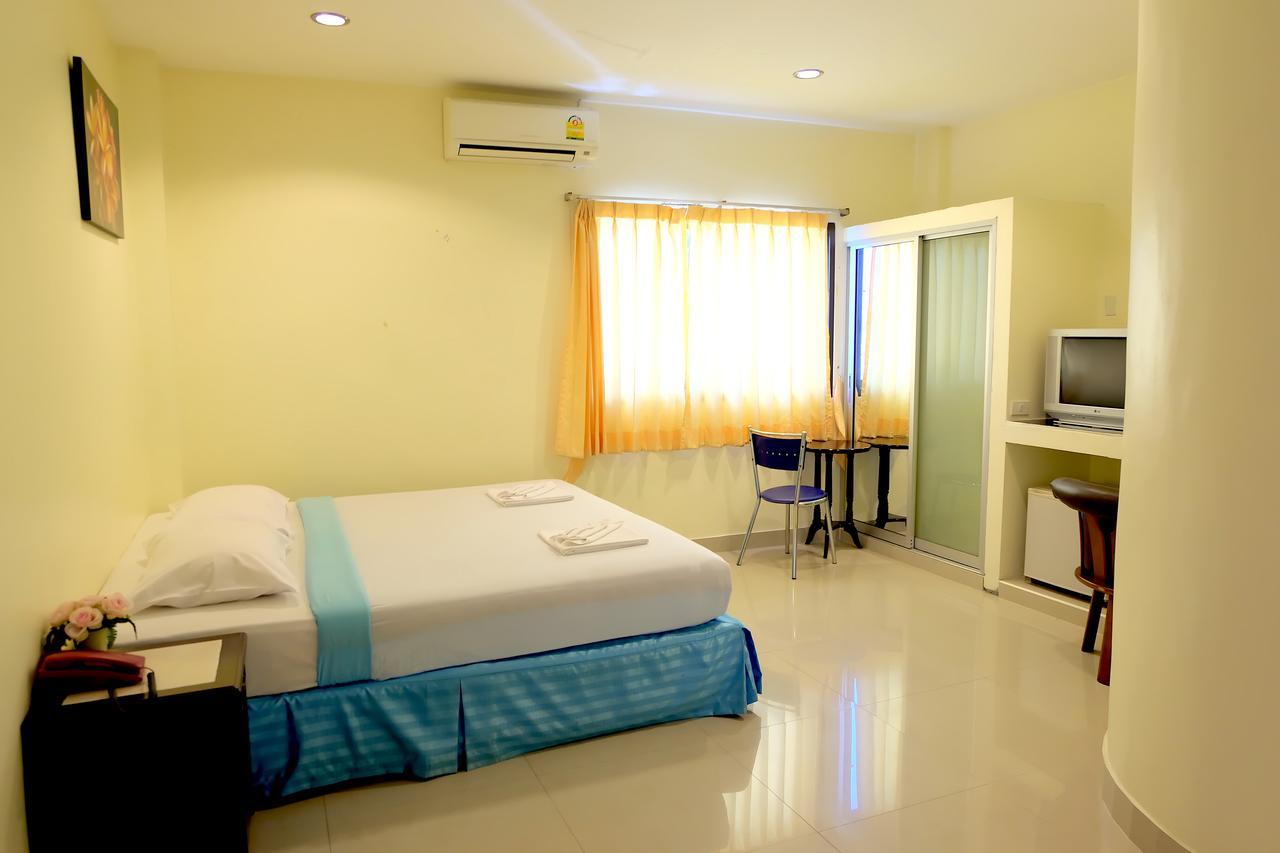 Krabi Marina Seaview Hotel Bagian luar foto