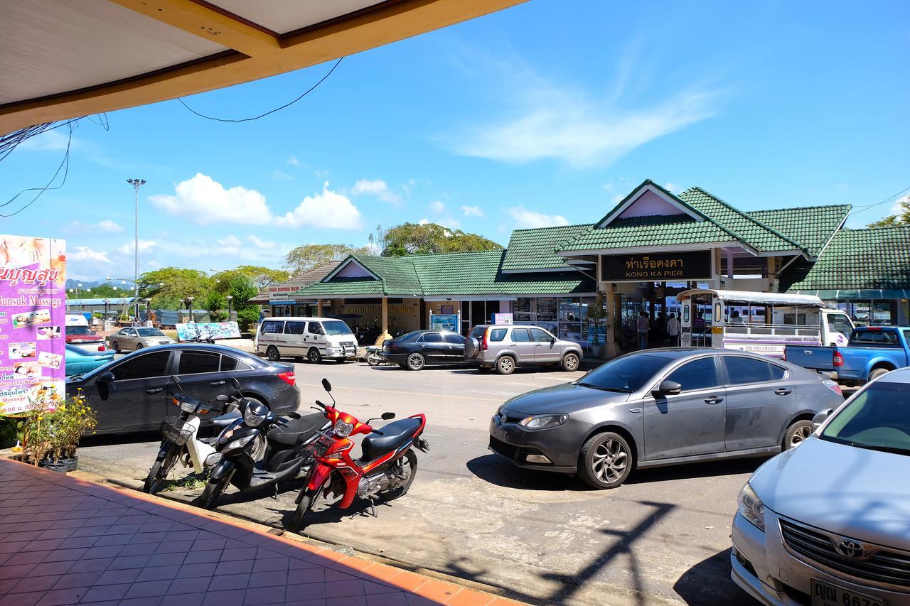 Krabi Marina Seaview Hotel Bagian luar foto
