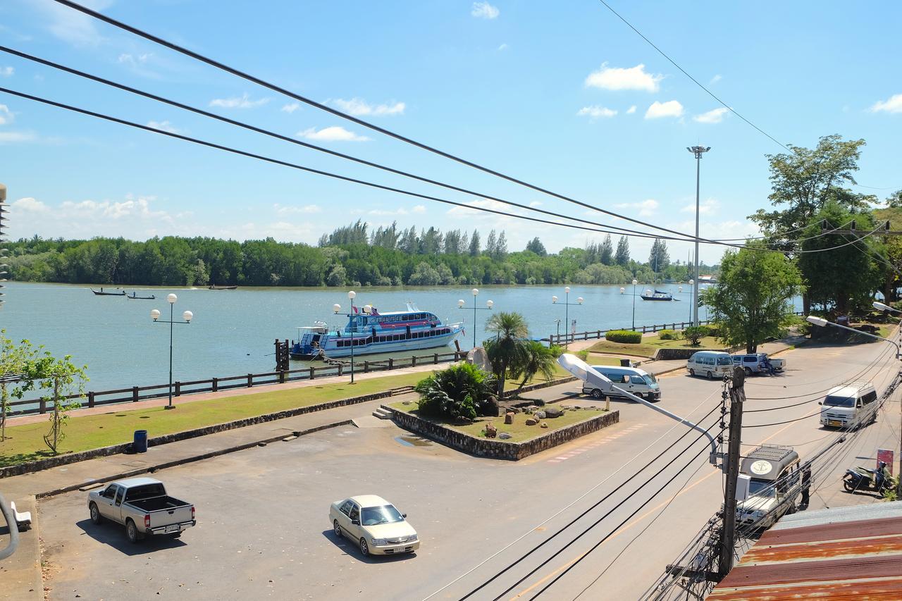 Krabi Marina Seaview Hotel Bagian luar foto